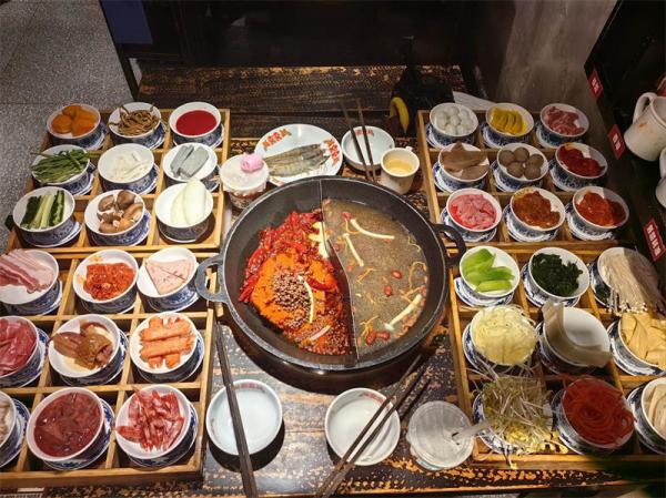 Chongqing hot pot at Hongyadong