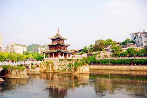 Admire Jiaxiu Tower in Guiyang Guizhou