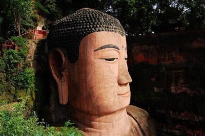 Chengdu Tour with Leshan Giant Buddha