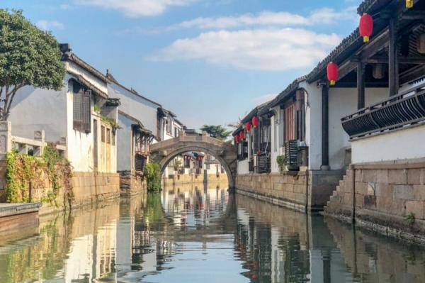 Luzhi Ancient Town Stone Bridge