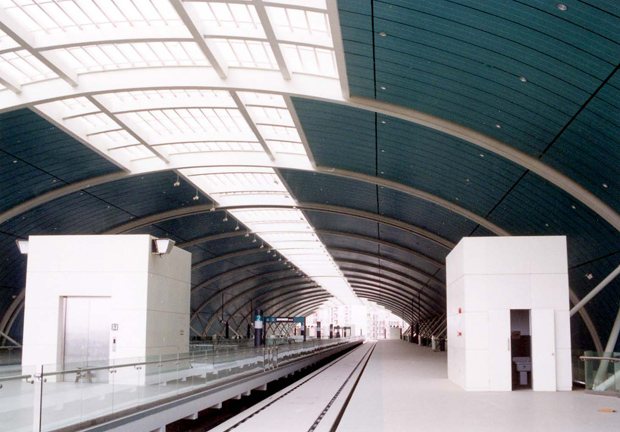 shanghai maglev train platform